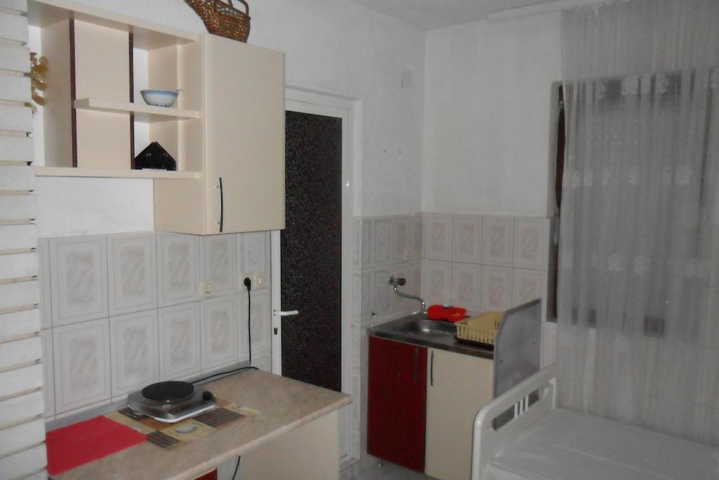 Ambient Apartments Струга Стая снимка